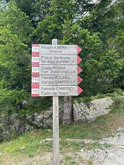 Appartamento La Mansarda Di Laura A Danta 0*,  Italia